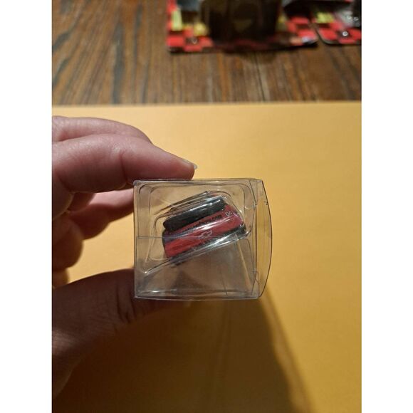 2004 Golden Corral 500 Atlanta Motor Speedway NASCAR Die-Cast 1:64 Team Caliber - Picture 6 of 6